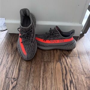 Yeezy 350 V2 Beluga